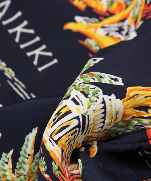 BEAMS(ビームス)の「BEAMS / ハワイアン柄 ショーツ(その他パンツ・メンズ・グリーン/ネイビー・LARGE/MEDIUM)」の3枚目の写真