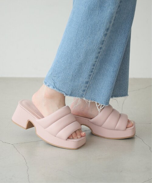 RAY CASSIN(レイカズン)の「TOH パフィーバルキーサンダル(サンダル・レディース・イエロー/キナリ/ピンク・LARGE/MEDIUM)」の3枚目の写真