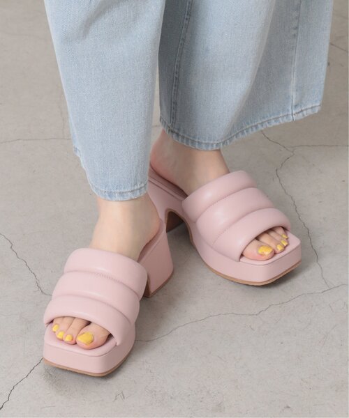 RAY CASSIN(レイカズン)の「TOH パフィーバルキーサンダル(サンダル・レディース・イエロー/キナリ/ピンク・LARGE/MEDIUM)」の7枚目の写真