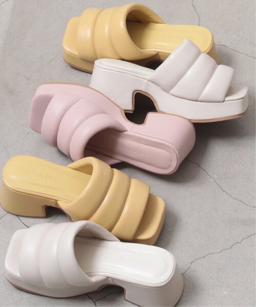 RAY CASSIN(レイカズン)の「TOH パフィーバルキーサンダル(サンダル・レディース・イエロー/キナリ/ピンク・LARGE/MEDIUM)」の15枚目の写真