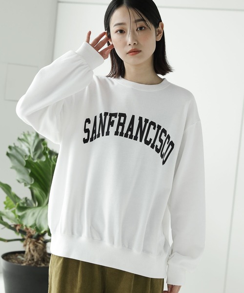 LAKOLE（ラコレ）の「ロゴスウェットプルオーバー / 184007（スウェット・レディース・オフホワイト/グレー/ブラック・SMALL/MEDIUM）」の3枚目の写真