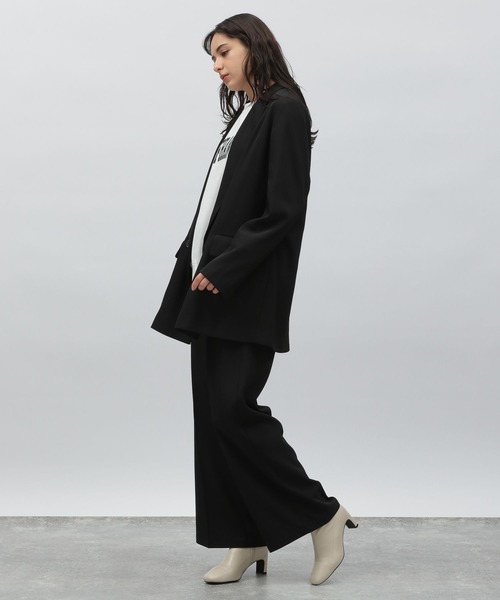 LAKOLE（ラコレ）の「ロゴスウェットプルオーバー / 184007（スウェット・レディース・オフホワイト/グレー/ブラック・SMALL/MEDIUM）」の16枚目の写真