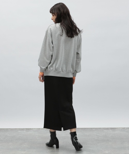 LAKOLE（ラコレ）の「ロゴスウェットプルオーバー / 184007（スウェット・レディース・オフホワイト/グレー/ブラック・SMALL/MEDIUM）」の18枚目の写真