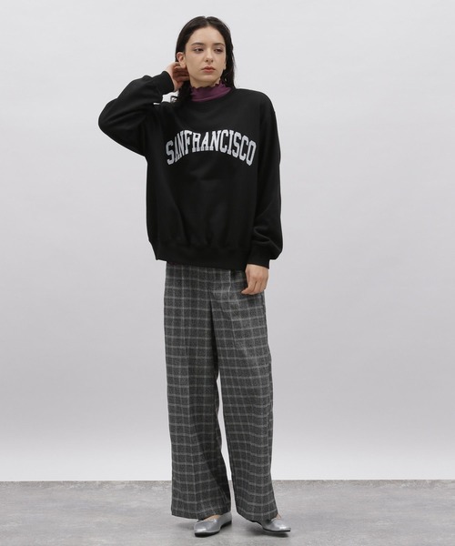 LAKOLE（ラコレ）の「ロゴスウェットプルオーバー / 184007（スウェット・レディース・オフホワイト/グレー/ブラック・SMALL/MEDIUM）」の19枚目の写真