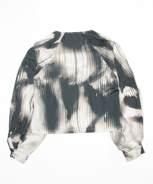 aimoha(アイモハ)の「ボリュームスリーブブラウス(シャツ/ブラウス・レディース・その他・SMALL/MEDIUM/LARGE)」の2枚目の写真