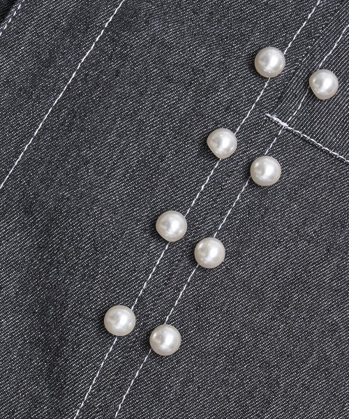 A de a.v.v（アードアー・ヴェ・ヴェ）の「パール釦デニムパンツ（デニムパンツ・レディース・ブラック/ブルー・SMALL/MEDIUM/38/36）」の14枚目の写真