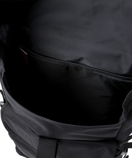 Manhattan Portage(マンハッタンポーテージ)の「Silvercup Backpack ONLY NYC(バックパック/リュック・メンズ・ブラック・MEDIUM)」の14枚目の写真