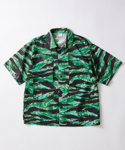JOURNAL STANDARD（ジャーナルスタンダード）の「【TAKE IT】 TIGER CAMO S/S SH（シャツ/ブラウス・メンズ・ブラック/グリーン/オレンジ・MEDIUM/LARGE）」の2枚目の写真