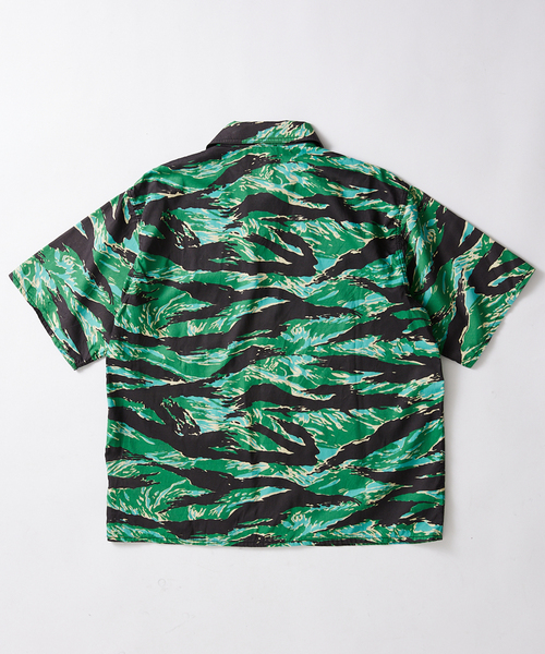 JOURNAL STANDARD（ジャーナルスタンダード）の「【TAKE IT】 TIGER CAMO S/S SH（シャツ/ブラウス・メンズ・ブラック/グリーン/オレンジ・MEDIUM/LARGE）」の4枚目の写真