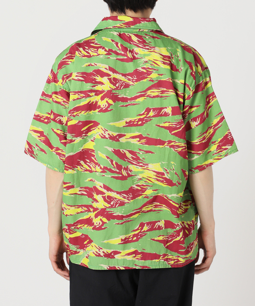 JOURNAL STANDARD（ジャーナルスタンダード）の「【TAKE IT】 TIGER CAMO S/S SH（シャツ/ブラウス・メンズ・ブラック/グリーン/オレンジ・MEDIUM/LARGE）」の8枚目の写真