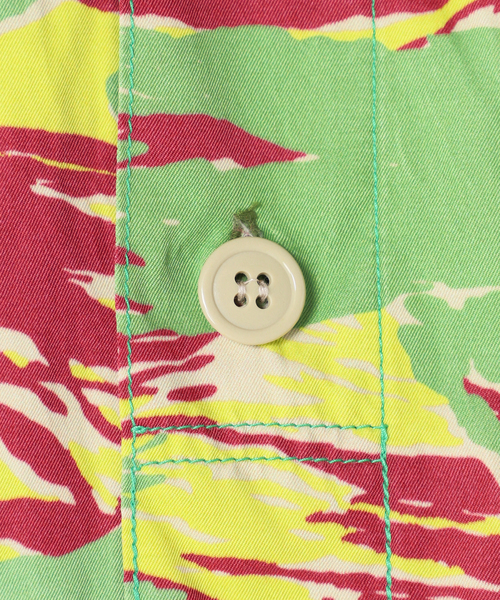 JOURNAL STANDARD（ジャーナルスタンダード）の「【TAKE IT】 TIGER CAMO S/S SH（シャツ/ブラウス・メンズ・ブラック/グリーン/オレンジ・MEDIUM/LARGE）」の15枚目の写真