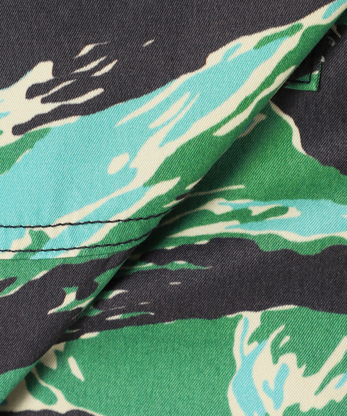 JOURNAL STANDARD（ジャーナルスタンダード）の「【TAKE IT】 TIGER CAMO S/S SH（シャツ/ブラウス・メンズ・ブラック/グリーン/オレンジ・MEDIUM/LARGE）」の20枚目の写真