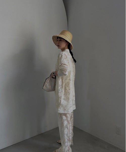 Ameri(アメリ)の「GRID BUCKET HAT(ハット・レディース・ベージュ/ブラック・FREE)」の3枚目の写真