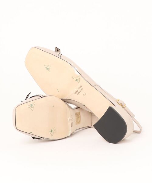 inter-chaussures(インターショシュール)の「【INTER-CHAUSSURES】スクエアトウチャンキーヒールバックバンド(I31203/I1203A)(パンプス・レディース・ベージュ系その他/ブラック系その他・40/36/37/35/38/39)」の4枚目の写真
