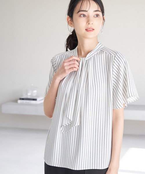 ROPE' PICNIC（ロペピクニック）の「2WAY/ボウタイハーフスリーブブラウス（シャツ/ブラウス・レディース・ライトグレー/ホワイト系その他/ホワイト系その他2/チャコールグレー/ホワイト・38）」の13枚目の写真