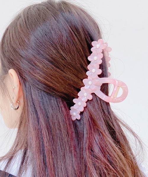 lilLilly(リルリリー)の「クリアフラワーパールへアクリップ(バレッタ/ヘアクリップ・レディース・ピンク/ベージュ・FREE)」の1枚目の写真