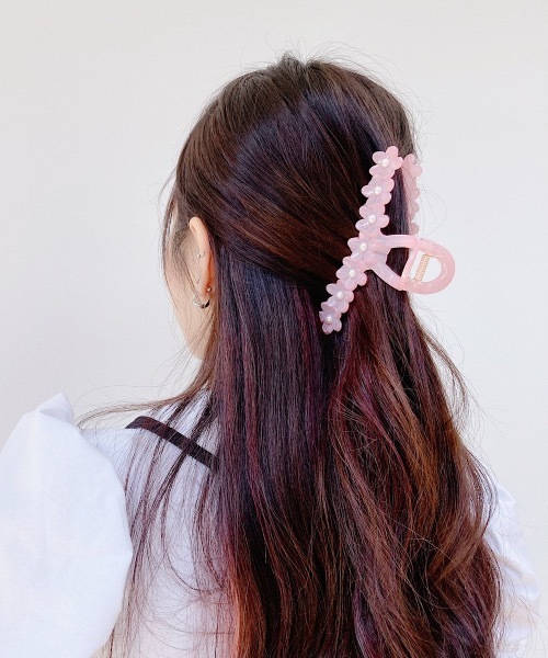 lilLilly(リルリリー)の「クリアフラワーパールへアクリップ(バレッタ/ヘアクリップ・レディース・ピンク/ベージュ・FREE)」の3枚目の写真