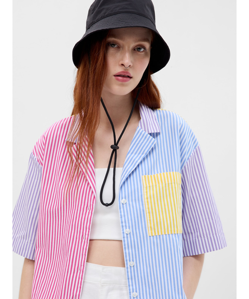 GAP(ギャップ)の「ストライプ クロップドシャツ(シャツ/ブラウス・レディース・マルチ/ブルー・XS/S/M/L/XXS)」の2枚目の写真