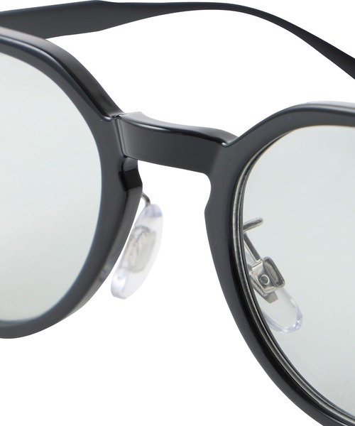 MILKFED.(ミルクフェド)の「LOGO SUNGLASSES(サングラス・レディース・ブラック/ブラウン/ブルー・ONE SIZE)」の5枚目の写真
