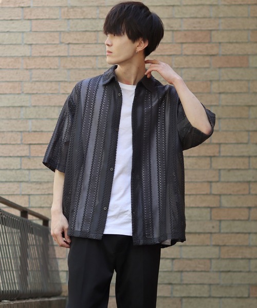 SITRY(シトリー)の「Openwork varfus knitting shirt/透かし編み バルファス 半袖シャツ(シャツ/ブラウス・メンズ・ネイビー/ブルー系その他/チャコールグレー/イエロー系その他/ブラック/グレー系その他・M/L)」の3枚目の写真