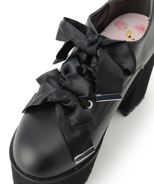 cs T&P(シーエスティーアンドピー)の「厚底ダブルリボンパンプス(パンプス・レディース・ブラック/ブラック系1・S/M/L/LL)」の10枚目の写真