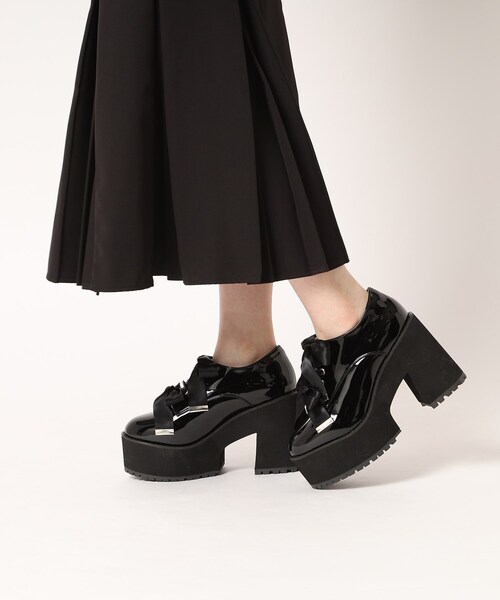 cs T&P(シーエスティーアンドピー)の「厚底ダブルリボンパンプス(パンプス・レディース・ブラック/ブラック系1・S/M/L/LL)」の16枚目の写真