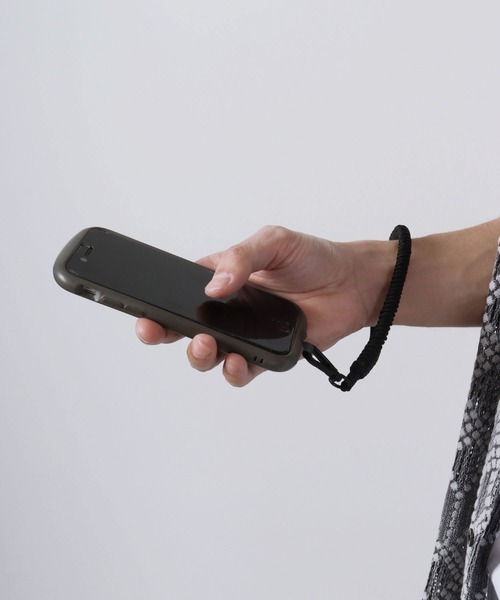 Ree&Mee（リーアンドミー）の「Ree&Mee ハンドストラップ  スマホ モバイルストラップ（スマホグッズ・レディース・シルバー系その他/ネイビー/ブルー系その他/ホワイト系その他/レインボー/ブラック系その他/ブラック/ブラウン系その他/ピンク系その他・FREE）」の13枚目の写真