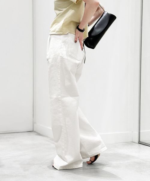 AP STUDIO（エーピーストゥディオ）の「*ホワイトタックバギーデニム（デニムパンツ・レディース・ホワイト・38/34/36）」の6枚目の写真