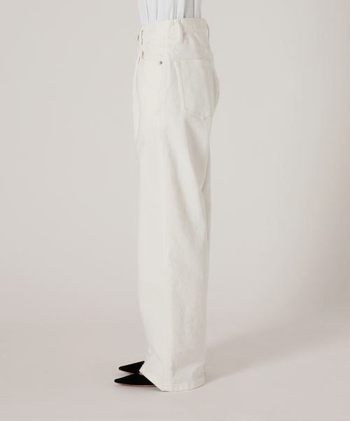 AP STUDIO（エーピーストゥディオ）の「*ホワイトタックバギーデニム（デニムパンツ・レディース・ホワイト・38/34/36）」の18枚目の写真