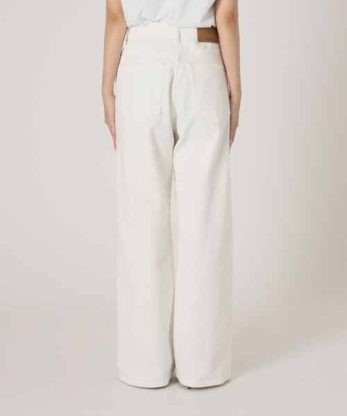 AP STUDIO（エーピーストゥディオ）の「*ホワイトタックバギーデニム（デニムパンツ・レディース・ホワイト・38/34/36）」の19枚目の写真