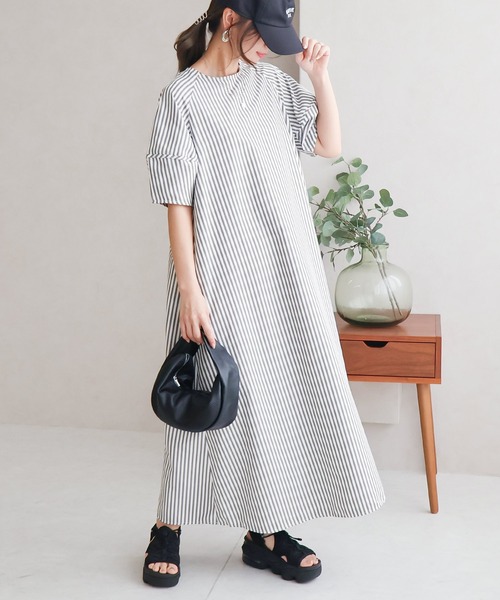 Social GIRL（ソーシャルガール）の「ランタン袖ラグランワンピース（ワンピース・レディース・ブラック系その他/ブルー/イエロー/ベージュ/ホワイト系その他/オフホワイト/ブラック・M）」の2枚目の写真