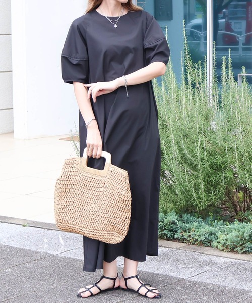 Social GIRL（ソーシャルガール）の「ランタン袖ラグランワンピース（ワンピース・レディース・ブラック系その他/ブルー/イエロー/ベージュ/ホワイト系その他/オフホワイト/ブラック・M）」の8枚目の写真