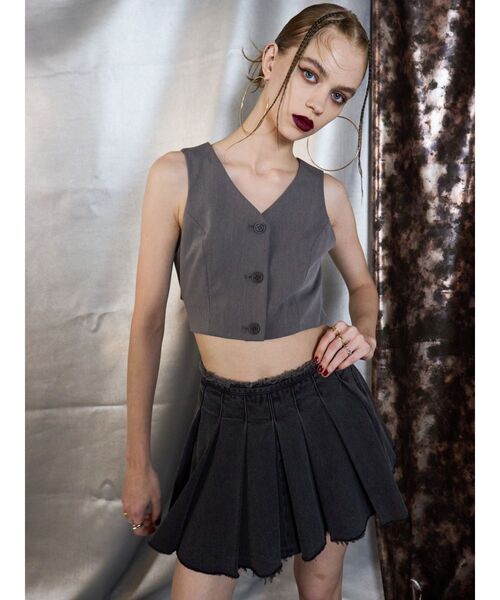 EVRIS（エヴリス）の「ベルテッドショートベスト（シャツ/ブラウス・レディース・グレー/ブラック・FREE）」の14枚目の写真