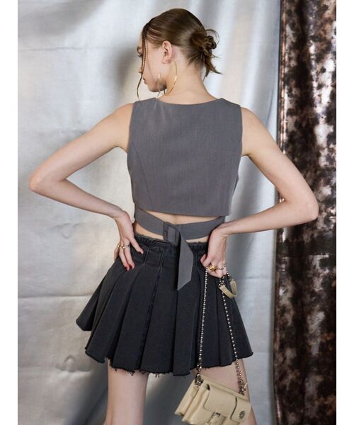 EVRIS（エヴリス）の「ベルテッドショートベスト（シャツ/ブラウス・レディース・グレー/ブラック・FREE）」の15枚目の写真