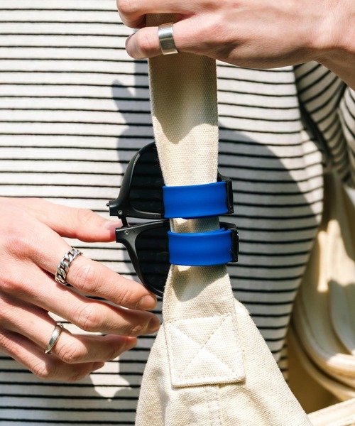 Rocky Monroe（ロッキーモンロー）の「スナップハンド UVカット 折りたたみサングラス（サングラス・メンズ・レッド系その他/ホワイト系その他/レッド/ホワイト/グリーン/ピンク/ブルー系その他/グリーン系その他/オレンジ/オレンジ系その他/ブルー/ピンク系その他/ブラック・FREE）」の6枚目の写真