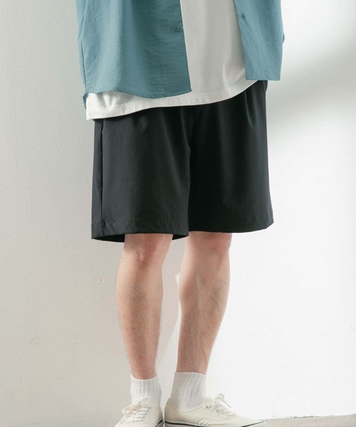 ITEMS URBANRESEARCH（アイテムズ アーバンリサーチ）の「『撥水』『UVカット』4wayストレッチ ナイロンショートパンツ（その他パンツ・メンズ・ベージュ/グリーン/ブラック・MEDIUM/LARGE）」の13枚目の写真