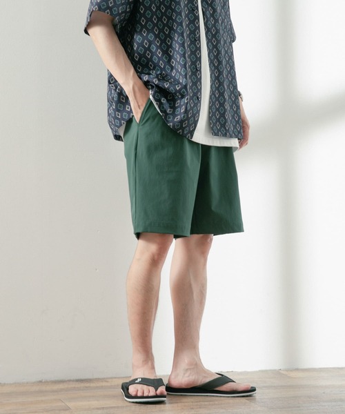 ITEMS URBANRESEARCH（アイテムズ アーバンリサーチ）の「『撥水』『UVカット』4wayストレッチ ナイロンショートパンツ（その他パンツ・メンズ・ベージュ/グリーン/ブラック・MEDIUM/LARGE）」の19枚目の写真