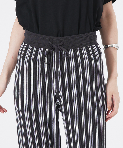 abahouse mavie(アバハウスマヴィ)の「ストライプニットパンツ(その他パンツ・レディース・グリーン/チャコールグレー・フリー)」の7枚目の写真