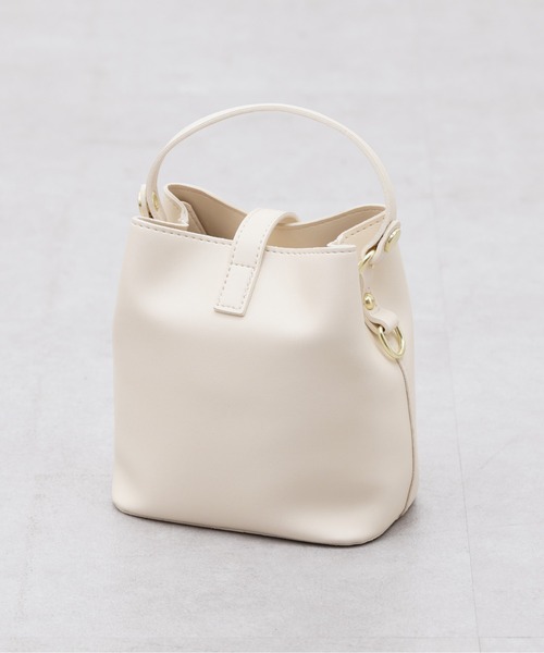 Chez toi（シェトワ）の「ゴールド金具ショルダーBAG（ショルダーバッグ・レディース・モカ/ブラック/オフホワイト・FREE）」の8枚目の写真