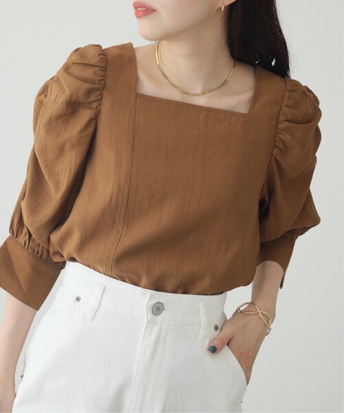 スクエアネックパワショルブラウス