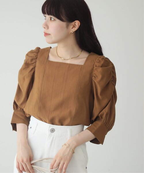 スクエアネックパワショルブラウス