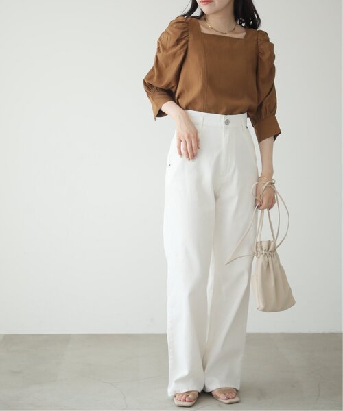 RAY CASSIN(レイカズン)の「スクエアネックパワーショルダーブラウス(シャツ/ブラウス・レディース・ブラウン/オフホワイト/ブラック・FREE)」の16枚目の写真