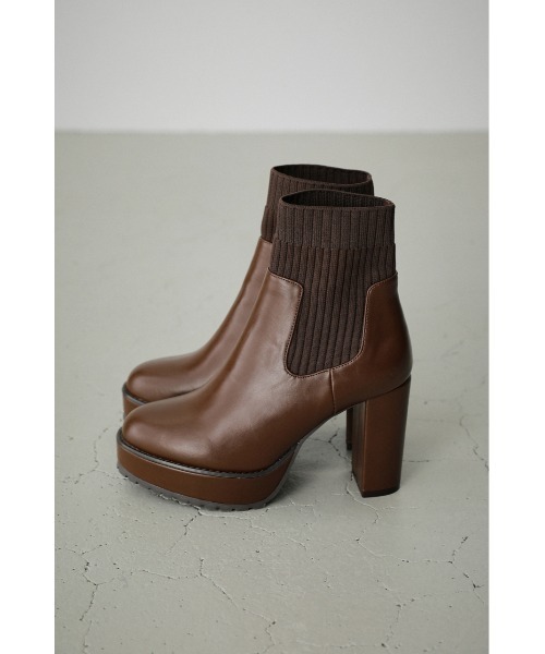 AZUL by moussy（アズールバイマウジー）の「ソックスヒールブーツ（ブーツ・レディース・ブラウン/ブラック・SMALL/MEDIUM/LARGE/LL）」の5枚目の写真