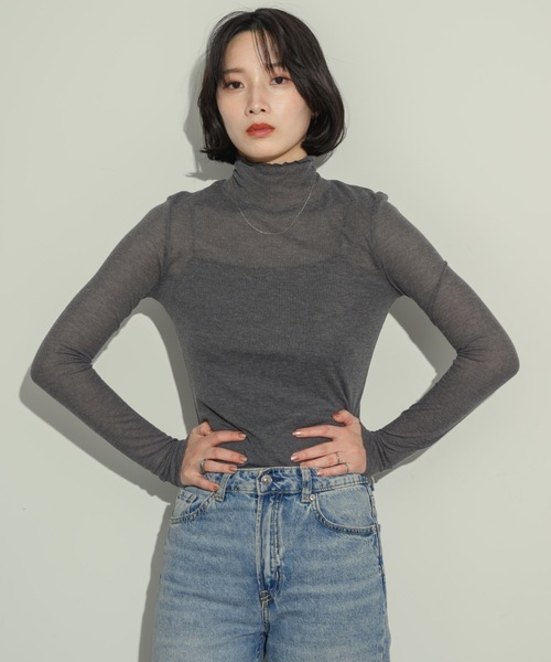 NEUNA（ヌナ）の「【ハイネックとクルーネックで選べる！】リネン