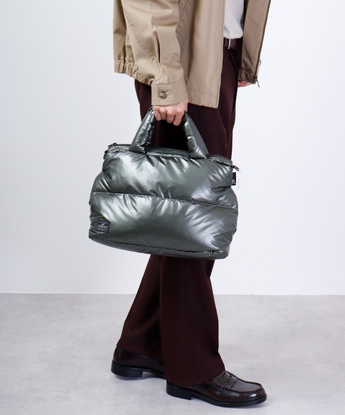 ROOTOTE(ルートート)の「ROOTOTE フェザールー中綿入ミニトートBAG(トートバッグ・メンズ・ブラック/グレー系その他/グレイッシュブルー/グレー系/ネイビー系/オレンジ/マスタード/カーキ系/ゴールド系/パープル系/シルバー系/ダークカーキ・FREE)」の5枚目の写真