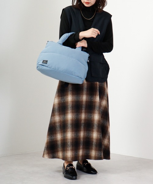 ROOTOTE(ルートート)の「ROOTOTE フェザールー中綿入ミニトートBAG(トートバッグ・メンズ・ブラック/グレー系その他/グレイッシュブルー/グレー系/ネイビー系/オレンジ/マスタード/カーキ系/ゴールド系/パープル系/シルバー系/ダークカーキ・FREE)」の18枚目の写真