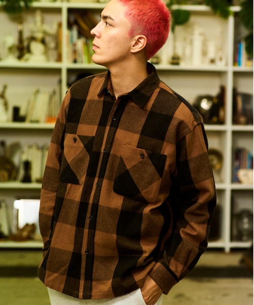 DEAR LAUREL（ディアローレル）の「【ムラサキスポーツ限定】DEAR LAUREL/ディアローレル 長袖シャツ チェック柄 ヴィンテージ風 ボタンダウン D23F2601（シャツ/ブラウス・メンズ・ブラウン/アイボリー/レッド・L/M）」の3枚目の写真