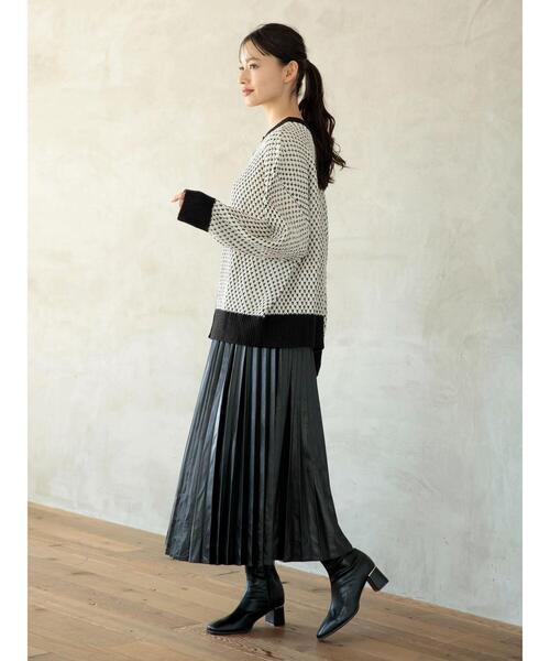 ELENCARE DUE（エレンカーレデュエ）の「・ELENCARE　DUE合成皮革プリーツスカート（スカート・レディース・ブラック・FREE）」の12枚目の写真