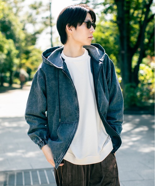 En serio TOKYO(エンソリオトーキョー)の「8.8ozデニム フーデットワーク ブルゾン(デニムジャケット・メンズ・インディゴブルー/ブラック系その他/ブラック系その他2/スミクロ・M/L)」の9枚目の写真