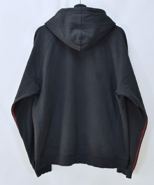 Champion(チャンピオン)の「【ヴィンテージ古着】Champion / チャンピオン リフレクター付き ロゴ刺繍 スウェットパーカー(パーカー・メンズ・ブラック・SMALL)」の3枚目の写真